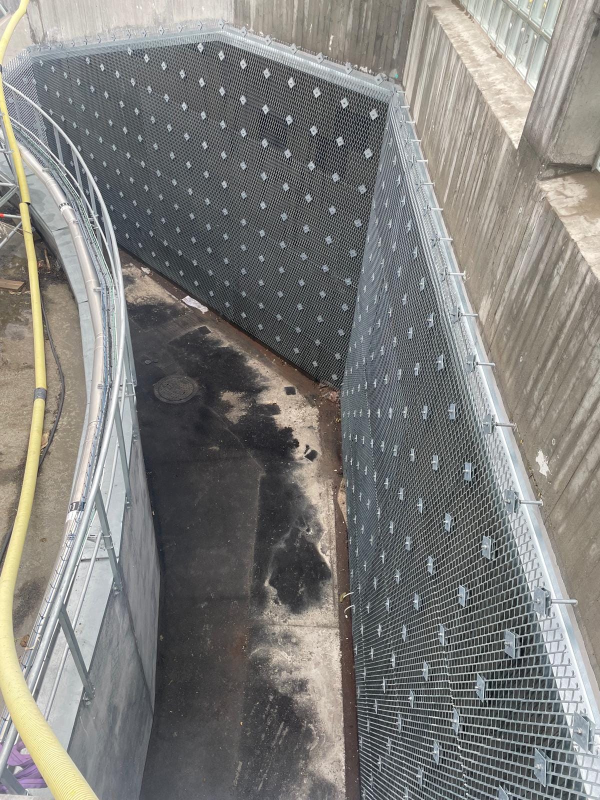 metāla konstrukcijas montāža